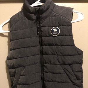 Abercrombie kids vest size 7/8
